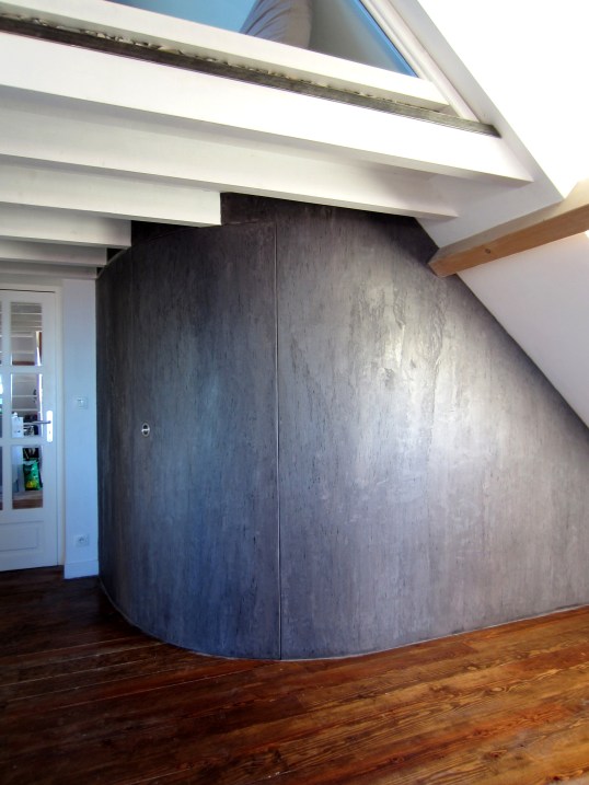 eco;construction;eco-construction;macon;professionnel;macon;terre;paille;pierre;chanvre;fibre;naturel;bois;cellulose;roseau;liege;finition;isolation;ecologigue;prestige;artisanat;maconnerie;traditionnel;environnementale;mur;fondation;facade;enduit;parpaing;moellon;brique;adobe;pise;btc;cellulaire;monomur;hygrometrie;respirant;etanche;durable;sain;habitat;vivre;salon;cuisine;salle;bain;aquitaine;pyrennees;atlantique;biarritz;anglet;bayonne;ahetze;arbonne;bassussarry;arcangues;hossegor;capbreton;guethary;bidart;saint;jean;de;luz;saint-jean-de-luz;san;sebastian;san-sebastian;bordeaux;toulouse;pau;tarbes;sud;ouest;pays;basque;gobetis;corps;tadelakt;tadelaq;tadelaque;tadelaqt;tadelackt;stuc;venitien;venezziano;lustro;veneziano;stucco;argile;italien;marocain;artisanat;marrocain;shikkui;chaux;briques;hydrauilic;hydraulique;aerienne;pate;torchis;renovation;restauration;neuf;design;creation;chavonette;panneaux;rigide;souple;enduire;poudre;marbre;talocher;taloch;spatule;marrakech;badigeon;chaulage;pigments;france;espana;espagne;donostia;bilbao;hammam;vasque;meuble;comble;dressing;architect;produit;local;rasatta;calci;couche;accroche;formation;cuit;crue;mortier;sable;dallage;revetement;ravallment;ravallement;bio;cloison;marmorino;rejointement;ancien;batiment;japonais;talc;caseine;savon;noir;savon-noir;maison-pierre;maison-terre;maison-paille;maison-ancienne;maison-ecologique;maison-basse-consommation;maison-passive;passive;basse;consommation;biologique;ferme;ruine;lamda;douche;evier;beau;sympathique;soft;brillant;decoratif;decorative;shick;chic;class;energetique;bilan;ameliore;augmenter;chateau;specialiste;specialise,beton-cire;beton;cire;patrimoine;historique;histoire;fresque;sgraffito;64;impermeabilite;beaute;65;40;33;31;24;reguler;regulateur;bassin;voute;colonne;niche;fongicide;bactericide;materiau;materiaux;maalem;maaleem;hydrofuge;console;truelle;platoir;inox;plastique;humide;climat;temperature;galet;terrazzo;biodegradable;recyclable;propre;performance;confort;solide;acoustique;sonore;hygroscopique;fouloir;matiere-premiere;renouvelable;matiere;premiere;reutilisable;carbonne;vegetal;thermique;lisse;rugueux;chaud;froid;seche;calcaire;moisissure;anti;decoration;deco;contemporain;art;regles-de-l-art;eco;construction;eco-construction;mason;professional;earth;straw;stone;hemp;fiber;natural;wood;cellulose;reed;cork;finish;insulation;ecologigue;prestige;crafts;masonry;traditional;environmental;wall;foundation;frontage; coating;ciment;block;rubble;brick;adobe;mud;rammed-earth;rammed;hygrometry;breathable;waterproof;sustainable;healthy;lounge;kitchen;hall;bath;south;wesy;country;Basque;Venetian;plaster;clay;Italian;Moroccan;lime;plaster;hydrauilic;slacked;cob;renovation;restoration;new;design;creation;panels;flexible;coated;powder;marble;trowel;spatula;marrakech;whitewash;liming;pigments;France;spain;bowl;furniture;architect;product;local;layer;clings;training;cooked;raw;mortar;sand;paving;coating;building;Japanese;casein;soap;black;stone-house;mud-house;straw-house;old;ecological-house;low-consumption;house-passive;greenhouse;green;low;consumption;biological;farm;shower;sink;beautiful;friendly;soft;shiny;decor;energetique;assessment;improves;increase;castle;specialist;specialized;concrete;wax;heritage;historical;history;impermeability;beauty;regulator;basin;vault;column;fungicide;bactericidal;waterproof;console;trowel;wet;climate;temperature;clean;performance;comfort;solid;sound;hygroscopic;gland;matter-first;renewable;matter;reusable;Carbon;thermal;Smooth;rough;hot;cold;dry;limestone;mold;anti;contemporary;art;rules-of-the-art;Bau,oko;Bau;Maurer;okologisch;professionel;Erde;Lehm;Stroh;Stein;Hanffasern;Hanf;Naturholz;Zellulose;Reed;Kork;Finish;Isolierung;Dammung;okologisch;Handwerk;Mauerwerk;traditionell;Umwelt;umweltfreundlich;Wand;Fassade;Beschichtung;Putz;Edelputz;Ziegel;Stampflehm;leichtlehm;Luftfeuchtigkeit;atmungsaktiv;wasserdicht;nachhaltige;gesunde;Lebensraum;Wohnzimmer;Kuche;Bad;Hall;sud;west;baskenland;venezianisch;Stuck;Italienisch;marokkanisch;Handwerk;Kalk;sumpfkalk;Renovierung;Restaurierung;neu;Design;Schopfung;flexible;beschichtete;Puder;Marmor;Marmormehl;Spachtel;Tunche;Kalkung;Frankreich;spanien;Schussel;Möbel;Architekten;Produkt;lokal;Schicht;Mortel;Sand;Pflaster;Beschichtung;Gebaude;japanische;Kasein;Seife;schwarzeSeife;Steinhaus;Erde;Lehmhaus;strohhaus;Passivhaus;Verbrauch;biologisch;Bauernhof;Dusche;Waschbecken;schon;freundlich;weich;glanzend;Bewertung;verbessert;erhohen;Burg;Spezialist;spezialisierte;Erbe;Denkmal;historische;Geschichte;Schonheit;Becken;Gewolbe;Spalte;Nische;Fungizid;Material;Materialien;wasserdicht;Konsole;Kelle;Klima;biologisch;abbaubar;recyclebar;saubere;Leistung;Komfort;Ton;hygroskopisch;Verschraubung;Materie;erste;erneuerbar;wiederverwendbare;thermisch;Kalkstein;Form;zeitgenössisch;Kunst